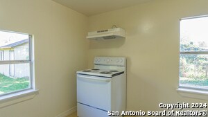 Building Photo - 211 Spaatz St