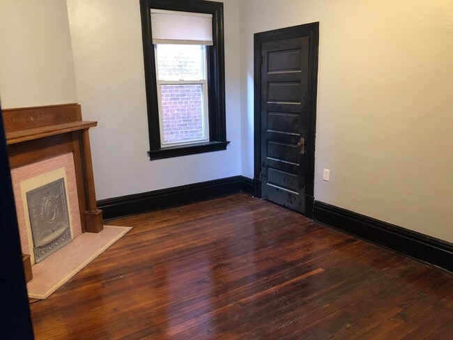 Photo - 3324 Ward St Apartment