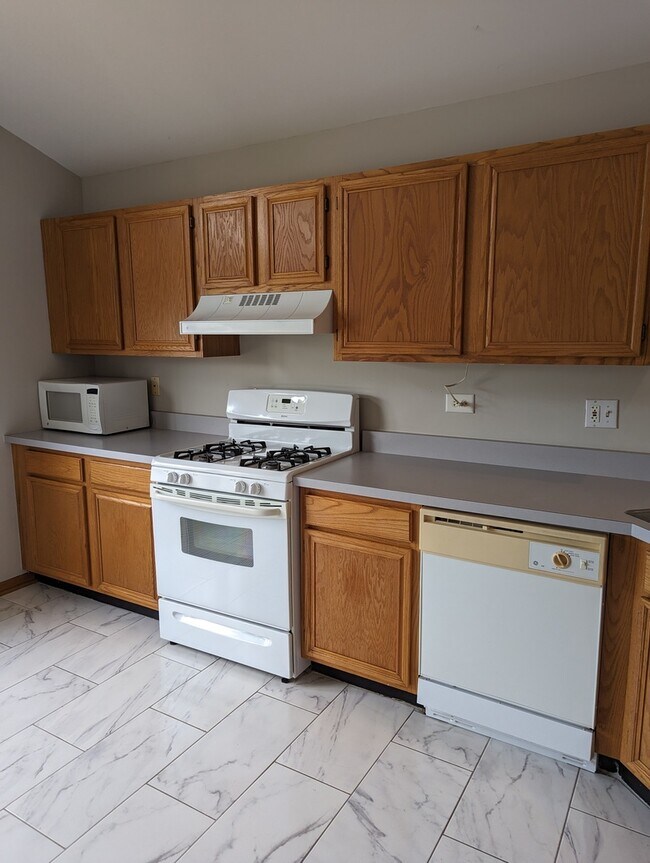 Building Photo - 1651 Colfax Ct