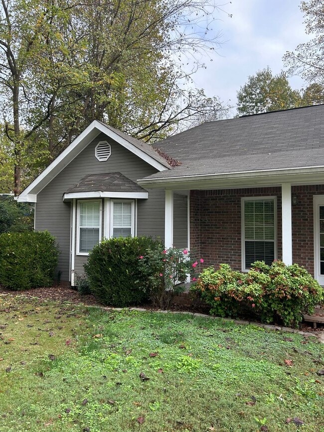 Building Photo - Big Ridge Community
