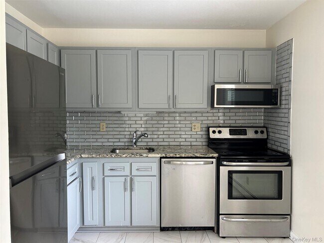 Foto del edificio - 75 Woodland Trail