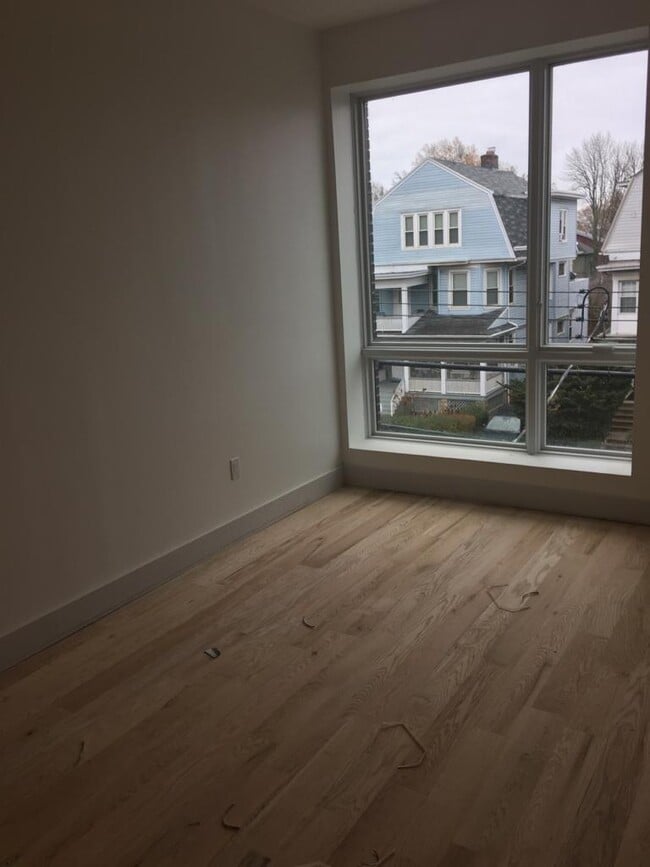 Building Photo - 3405 Farragut Rd