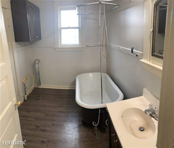 Foto del edificio - SE 4 BED HOME