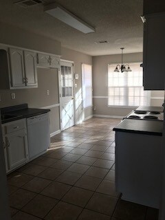 Foto del edificio - 4448 Timber Rise Rd