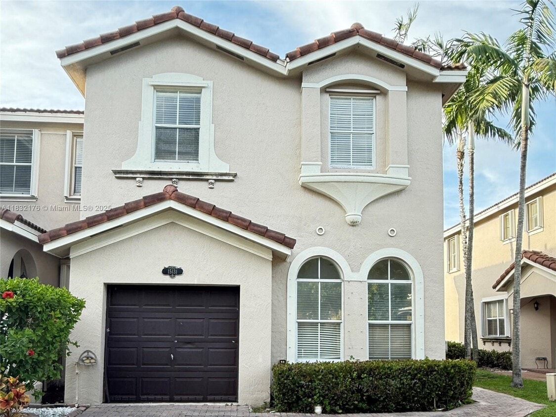 Foto principal - 15131 SW 23rd Ln