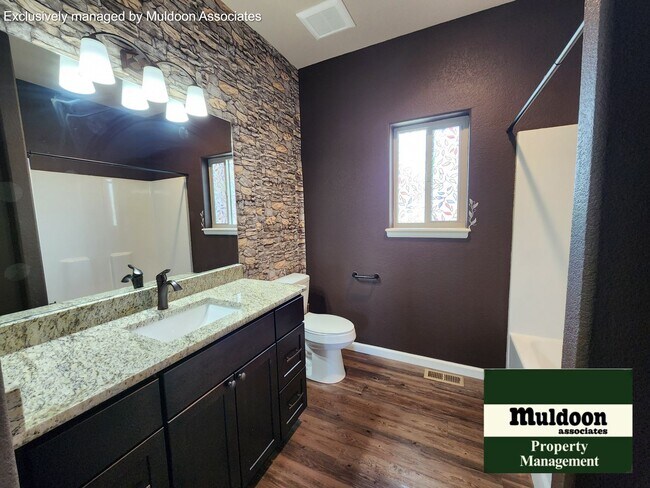 Foto del edificio - 326 N Longmont Dr