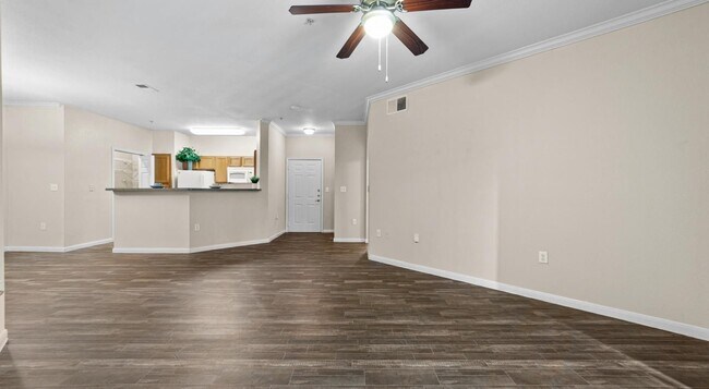 Foto del edificio - 5720 Forest Park Rd