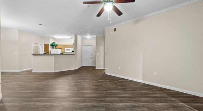 Photo - 5720 Forest Park Rd Apartment