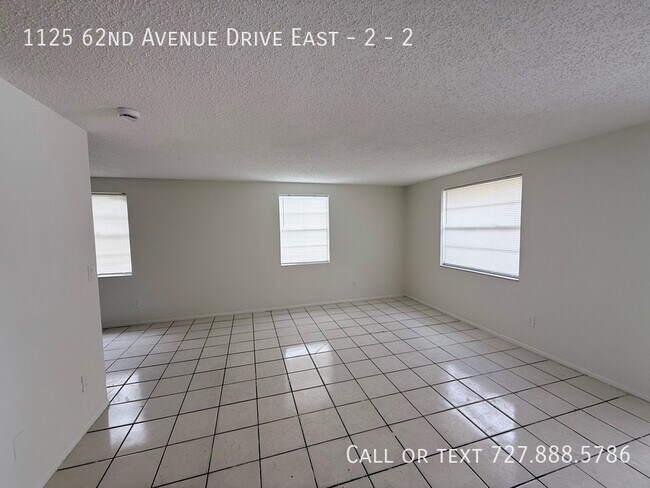 Building Photo - 1125 62nd Ave Dr E
