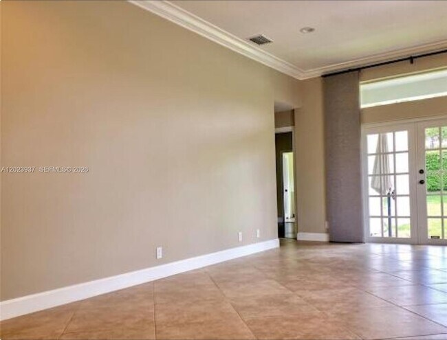 Building Photo - 953 Tanglewood Cir