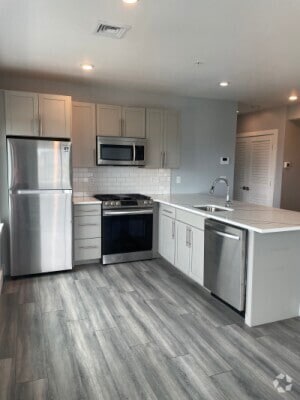 Building Photo - 294 D St