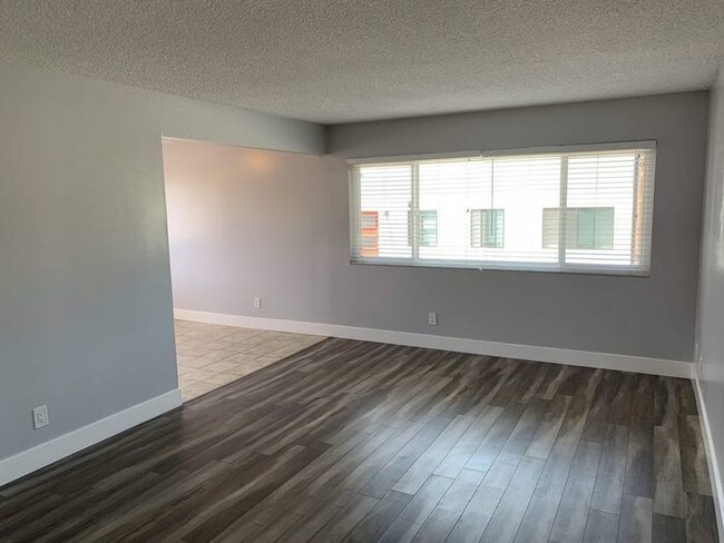 Foto del edificio - 2604 Curtis Ave