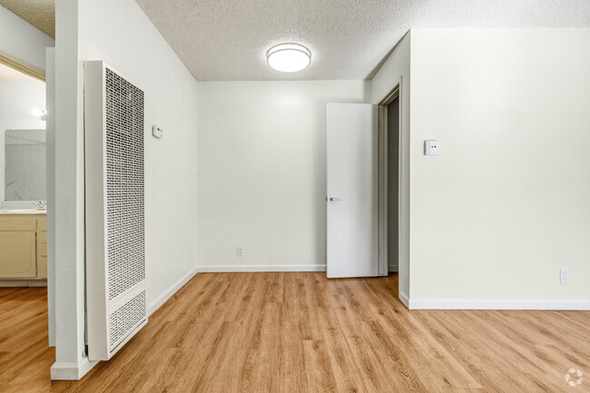 View from kitchen to breakfast nook. - Inglewood Oaks Apartments