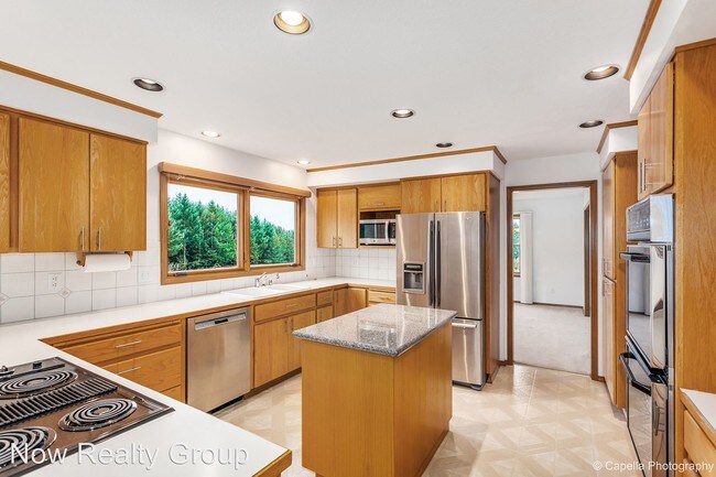 Foto del edificio - 15035 NW Mason Hill Rd