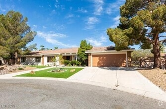 Building Photo - 7040 Bailey Cir
