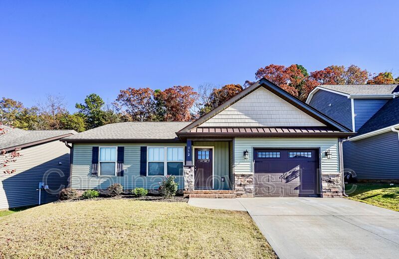 Foto principal - 352 Greymark Ln