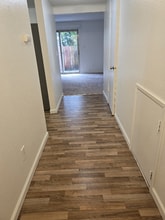 Building Photo - 409 E 34th St