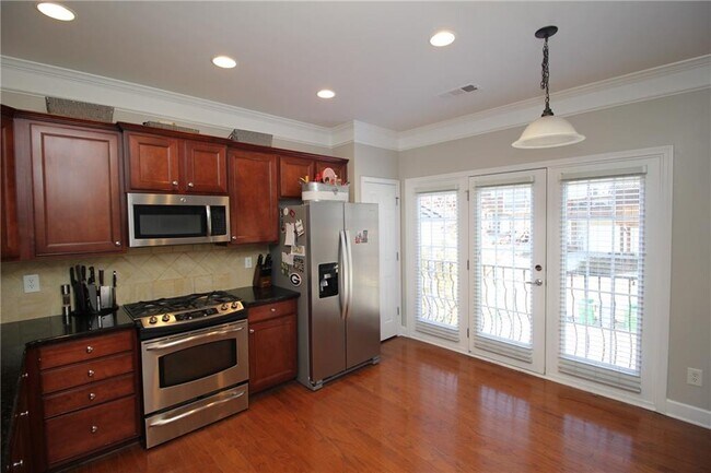 Foto del edificio - 2132 Weldonberry Dr