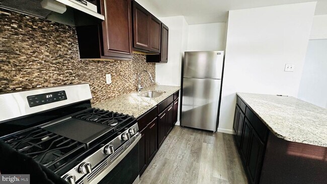 Foto del edificio - 1549 S 8th St