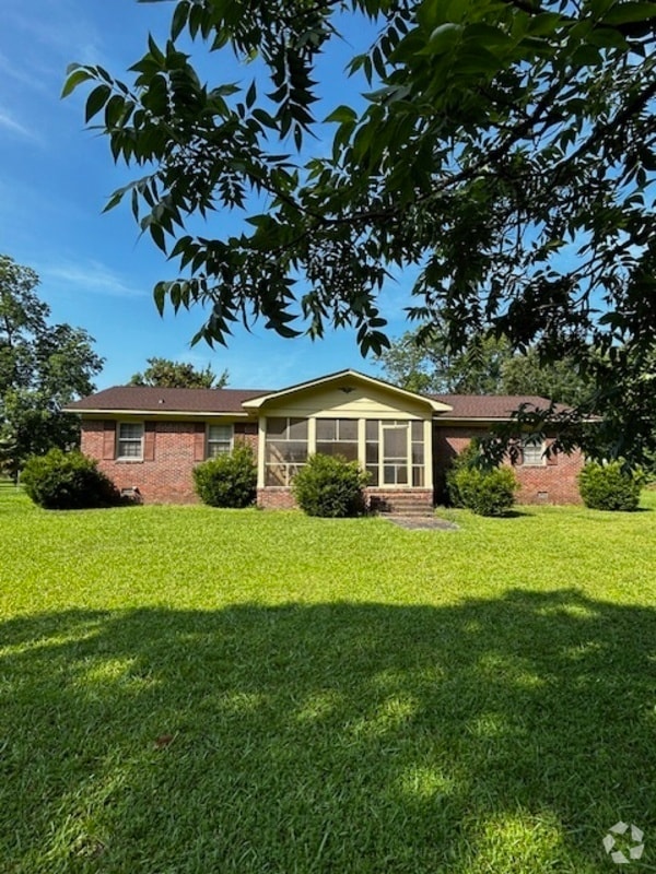 Building Photo - 6 Claytor Rd
