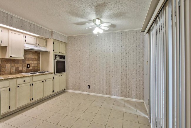 Building Photo - 4711 Aftonshire Dr
