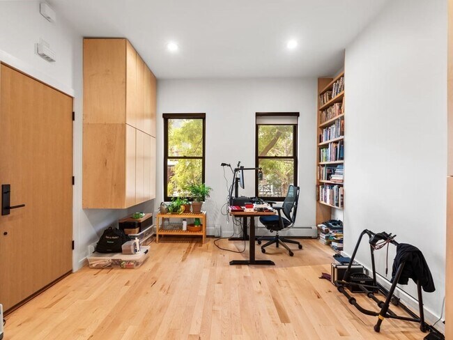 Foto del edificio - 16 Allen St