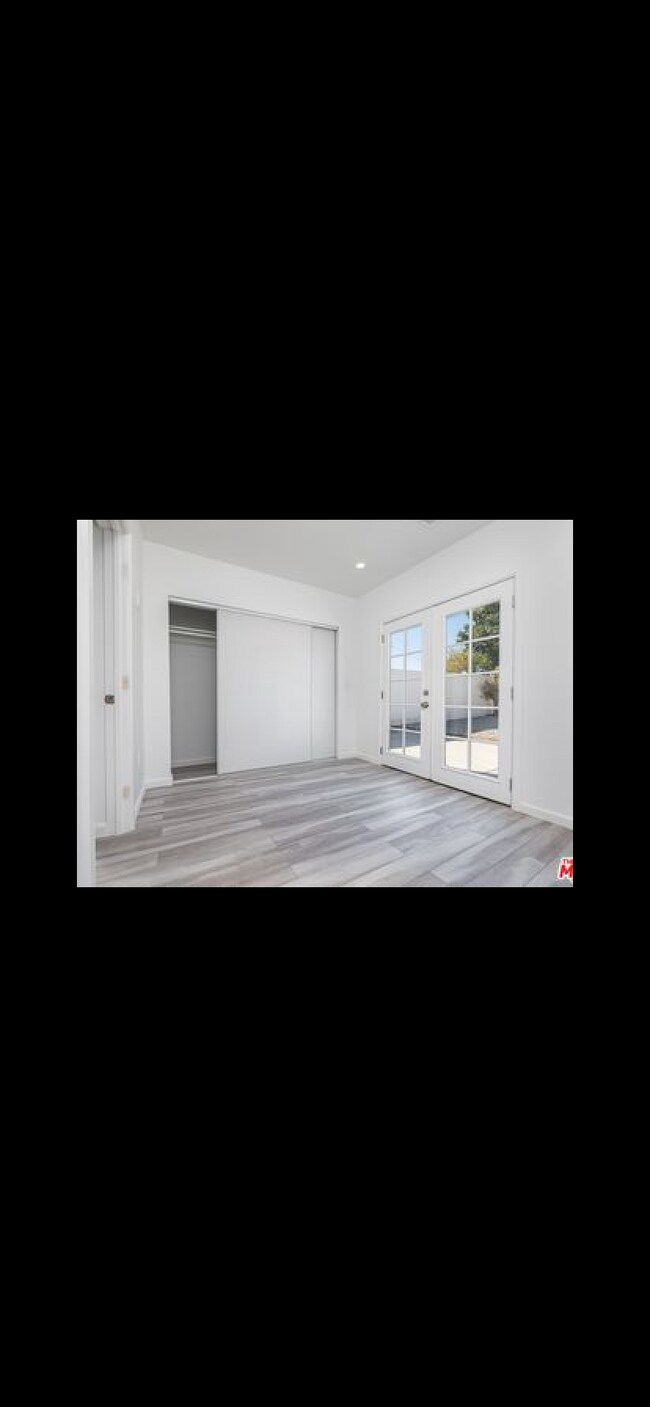 Foto del edificio - 6511 Clybourn Ave
