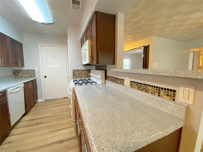 Foto del edificio - 1836 Pleasant Run Rd