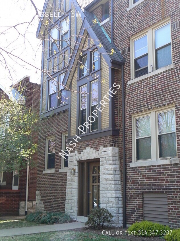 Primary Photo - $825 - Large Studio apartment in Southwest...
