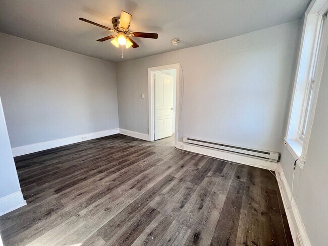 Foto del edificio - 926 W Tabor Rd