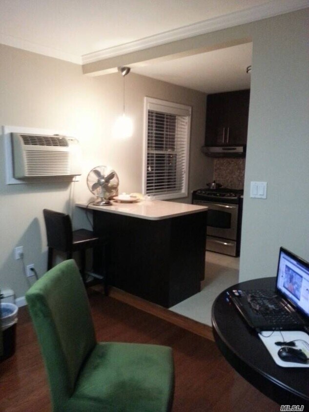 Foto del edificio - 221-15 67th Ave