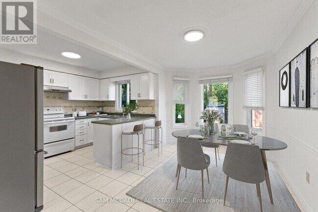 Photo du bâtiment - 459 Glenashton Dr