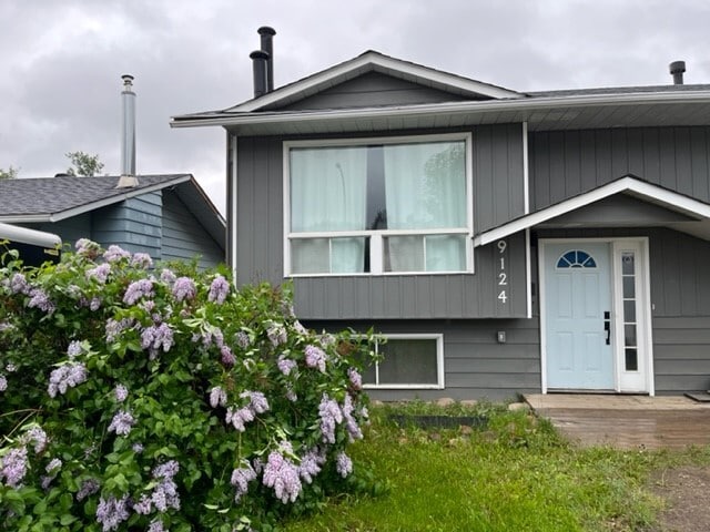 Primary Photo - 9124-9189 89 St