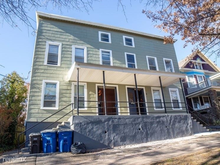 3 br, 1 bath - 20 Howard Ave - 3 br, 1 bath  - 20 Howard Ave