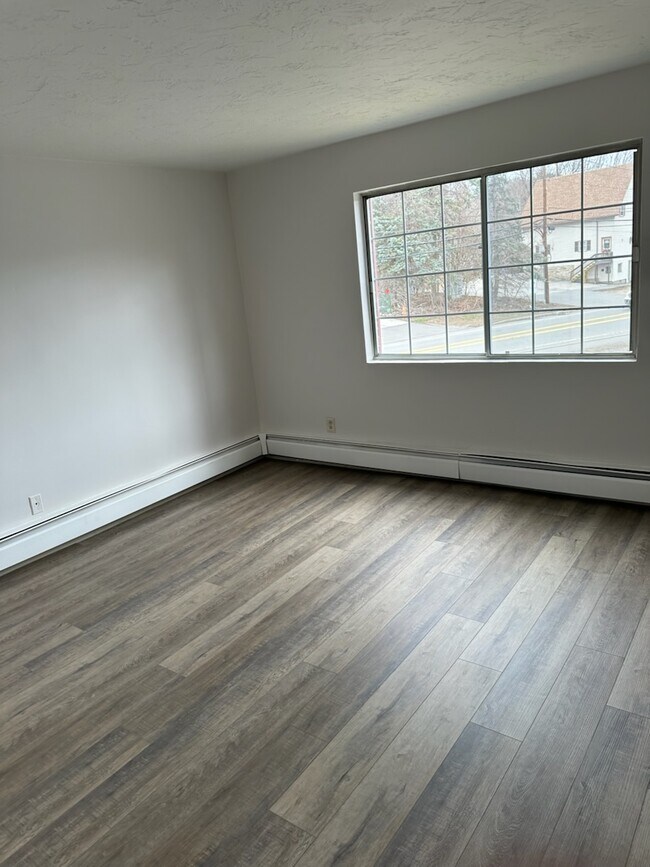 Foto del edificio - 1311 Hanover St