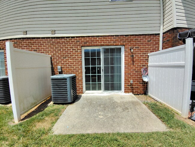 Foto del edificio - 31 Hobbs Ln