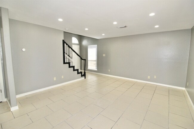 Foto del edificio - 7423 Edgecraft Dr