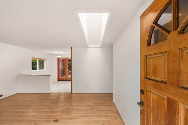 Foto del edificio - 6011 156th Ave NE