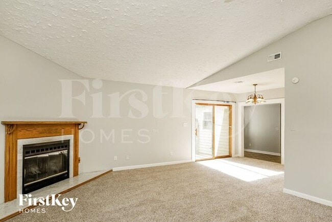 Building Photo - 1050 Ross Ct