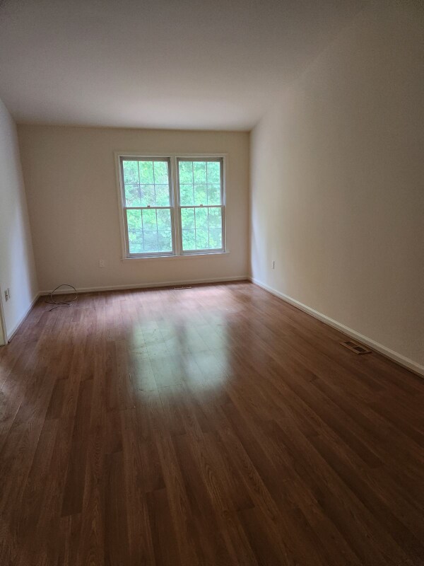 Foto del edificio - 603 Twin Brook Ln