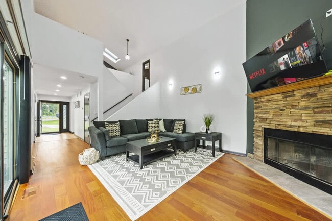Foto del edificio - 38369 N Manor Ave
