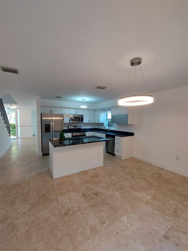 Foto del edificio - 2839 SW 25th Ter