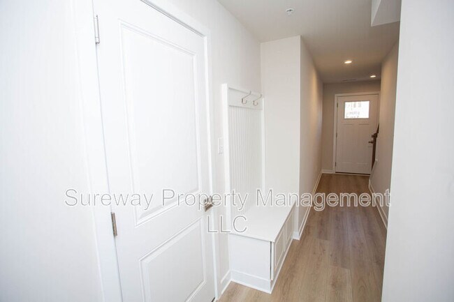 Foto del edificio - 8 Foxwood Dr