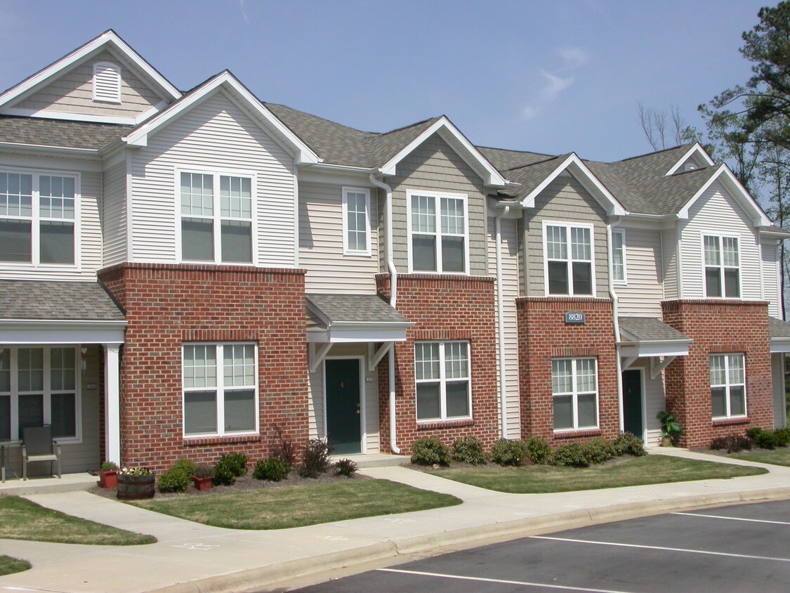 Falls Creek Apartments And Townhomes Raleigh North Carolina Falls Creek Apartments And Townhomes Raleigh North Carolina