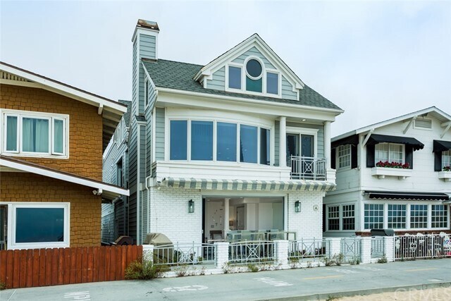 Building Photo - 210 E Oceanfront