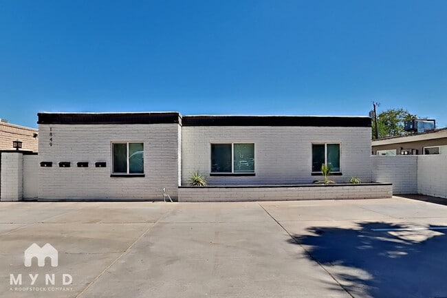 Building Photo - 1849 E Virginia Ave