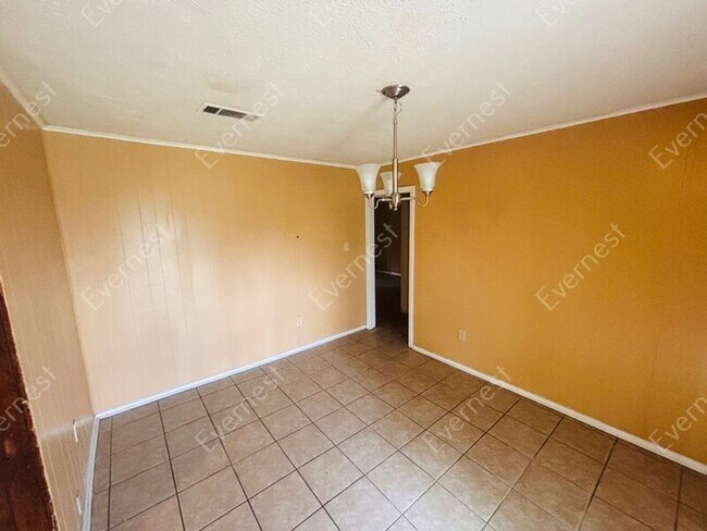 Building Photo - 6731 George Washington Dr