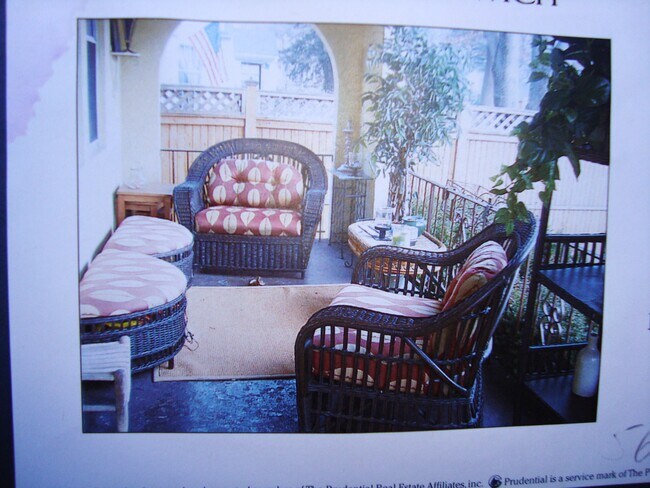 Building Photo - 11 Rex St