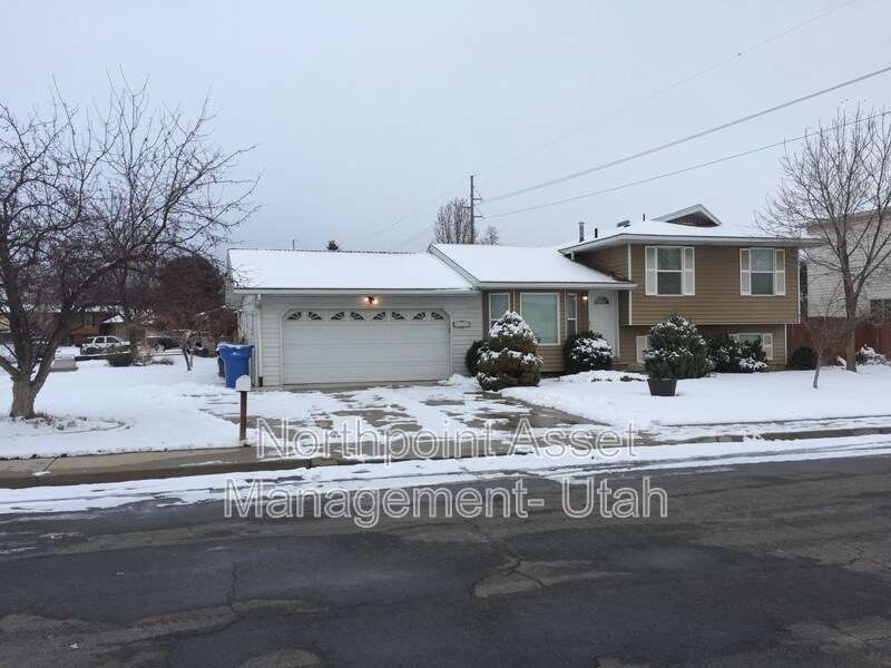 Primary Photo - 1126 N 1050 W St
