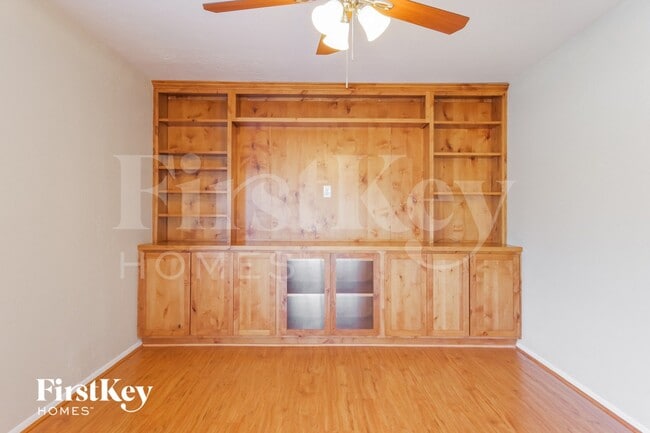 Foto del edificio - 4710 W Paradise Ln